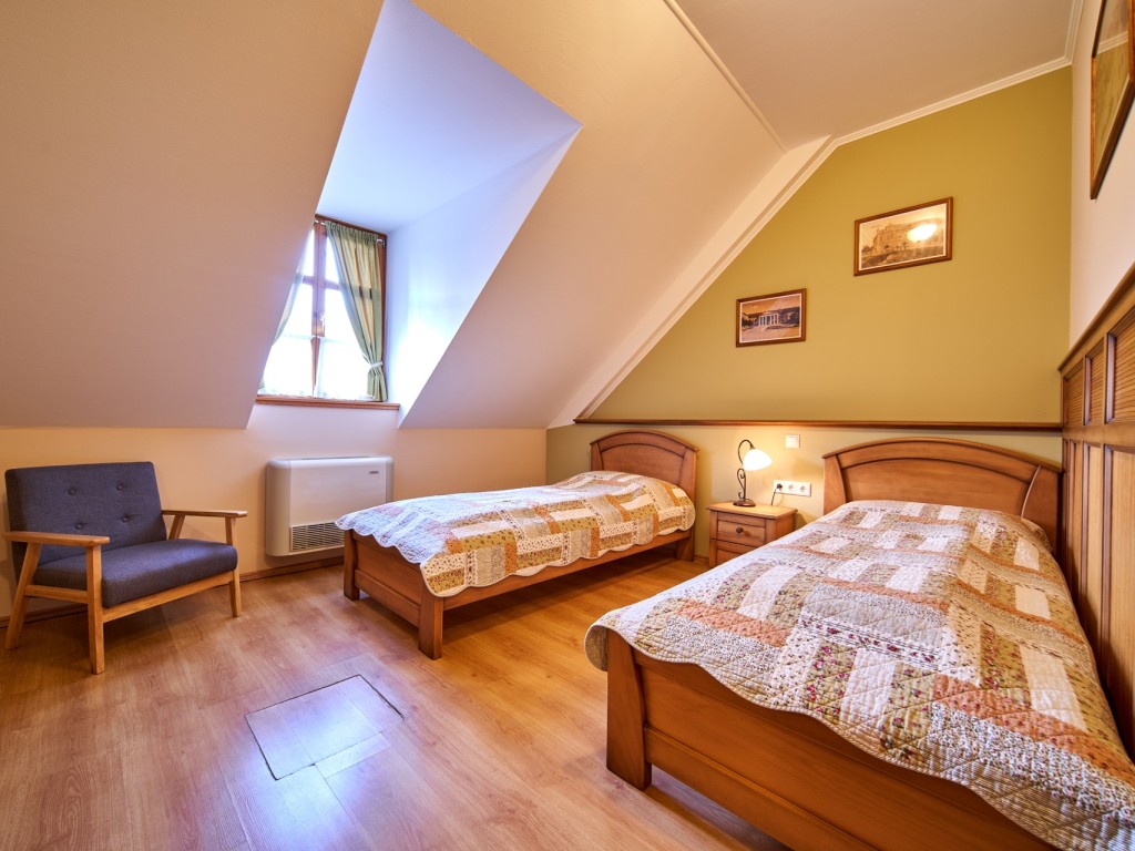 Guesthouse - Standard separate twin bed