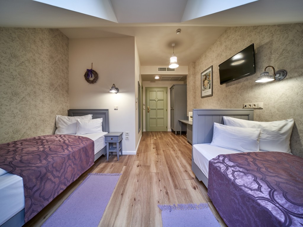 Mansion - Standard separate twin bed