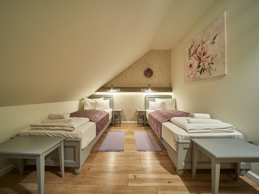 Herrenhaus - Standard mit getrennten Betten galéria kép